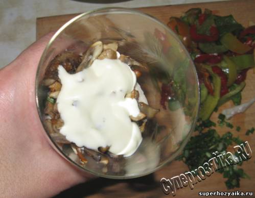 Коктейль салат с грибами