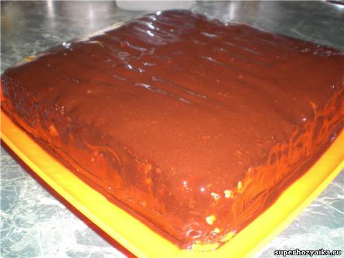 Торт в шоколадной глазури