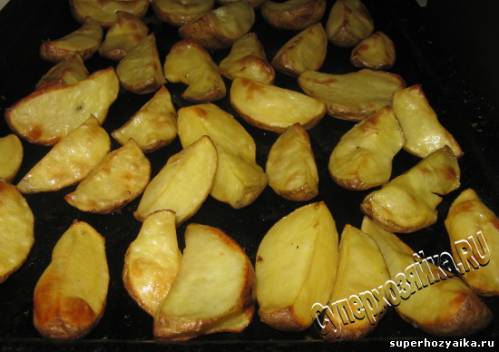 Картофель,запеченый в духовке